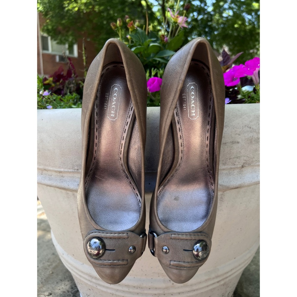 COACH Darlina Taupe Leather Pumps High Heels Sz 8.5 LNWOT